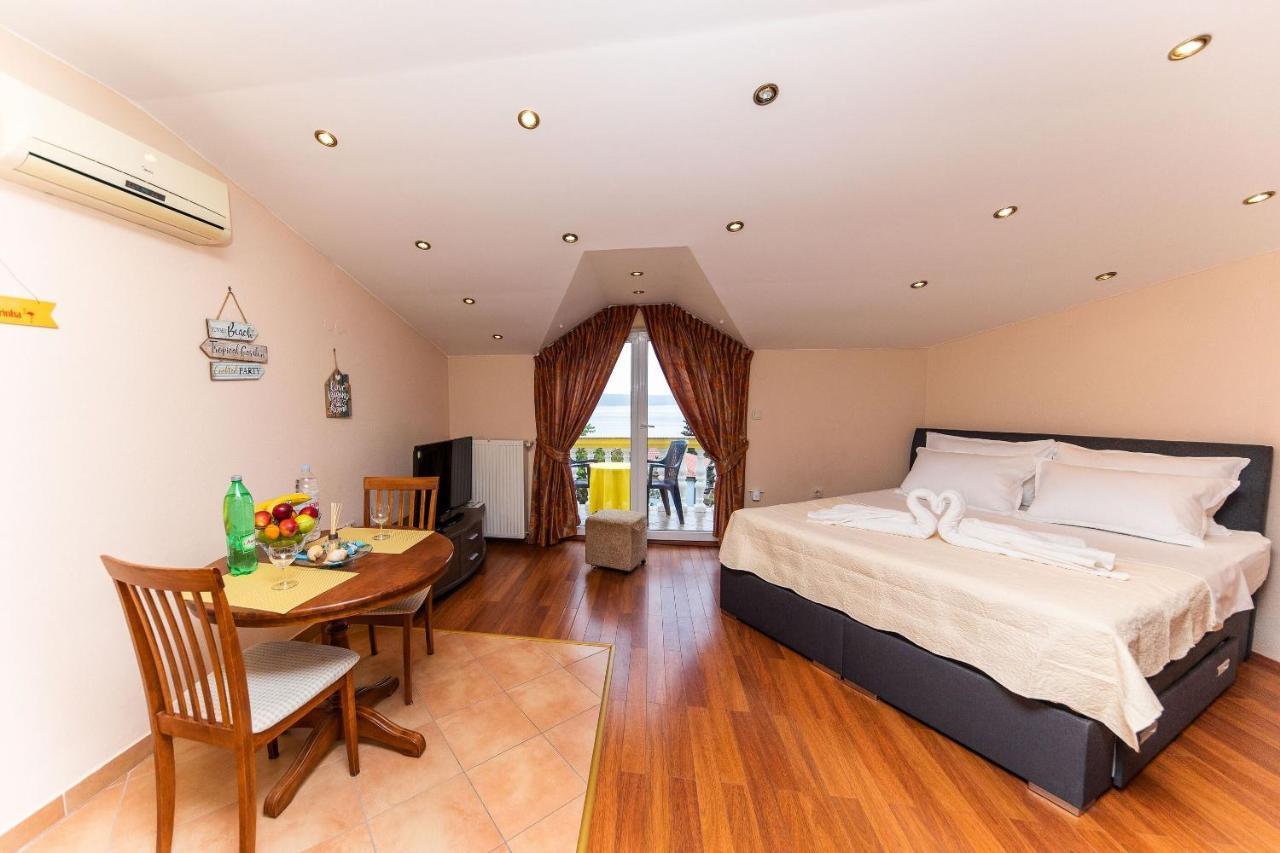 Apartments Artan Цриквеница Экстерьер фото