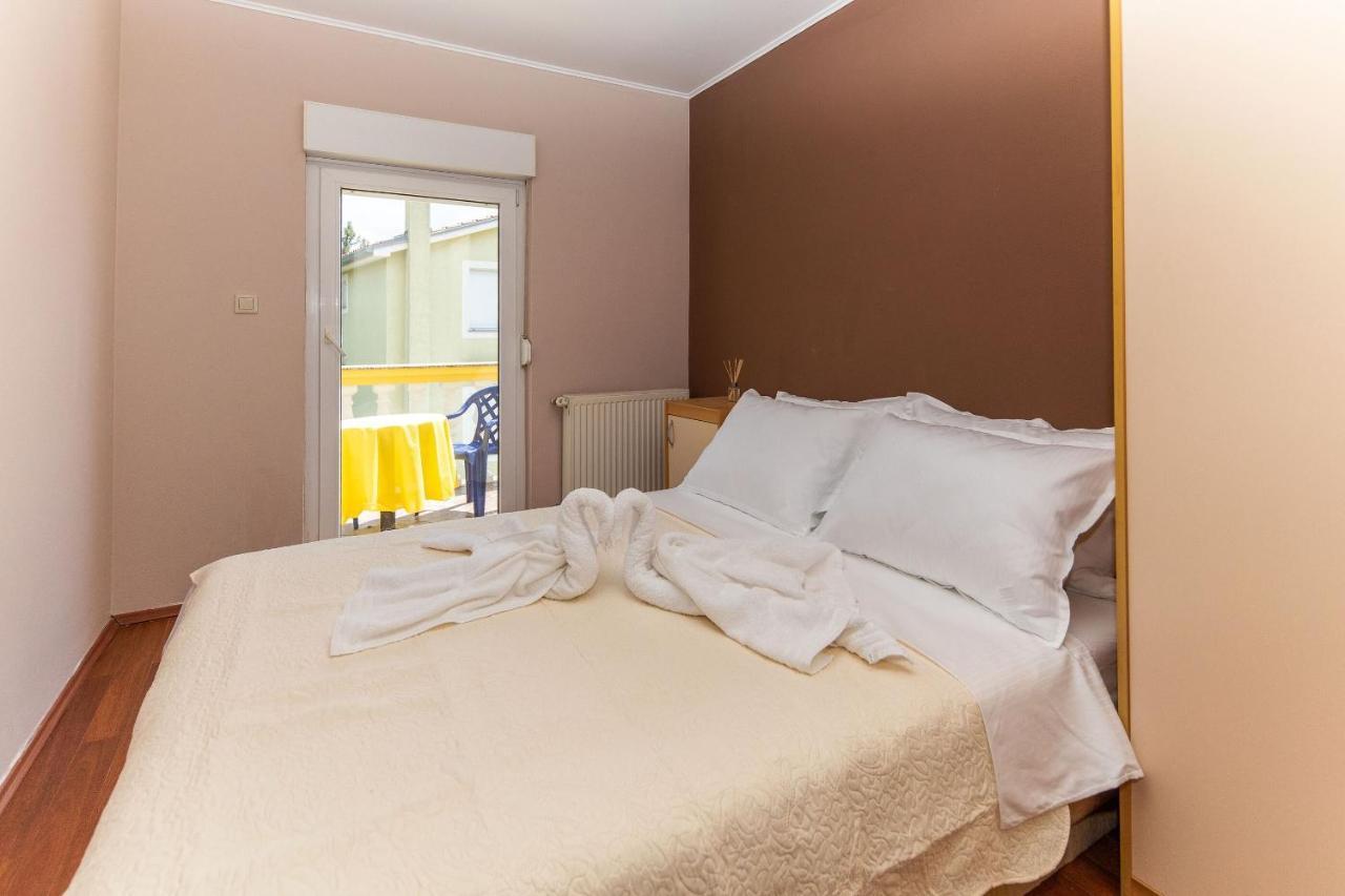 Apartments Artan Цриквеница Экстерьер фото